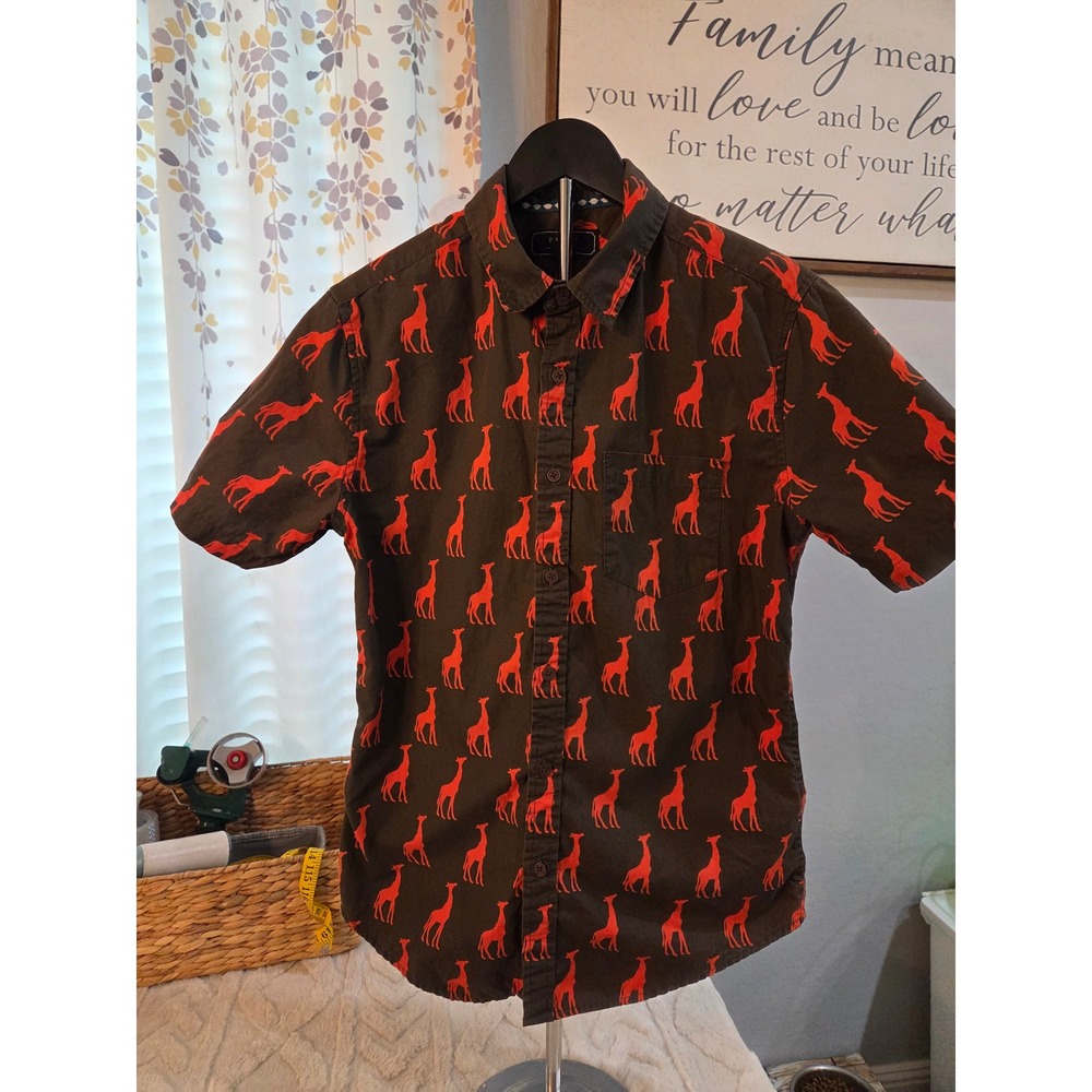 21 Men‎ Giraffe Print Short Sleeve Button Down Shirt Olive Green Orange Small